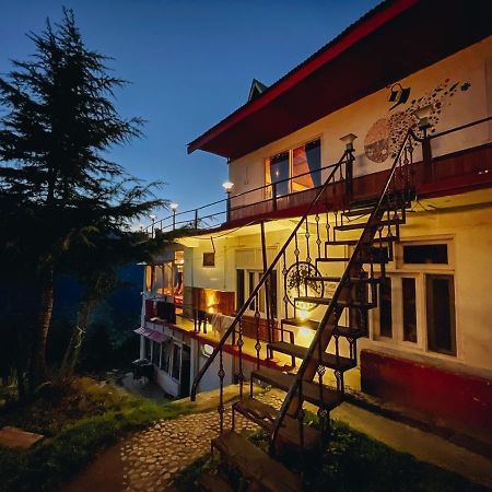 Firgun Chapter Shoja Albergue Exterior foto
